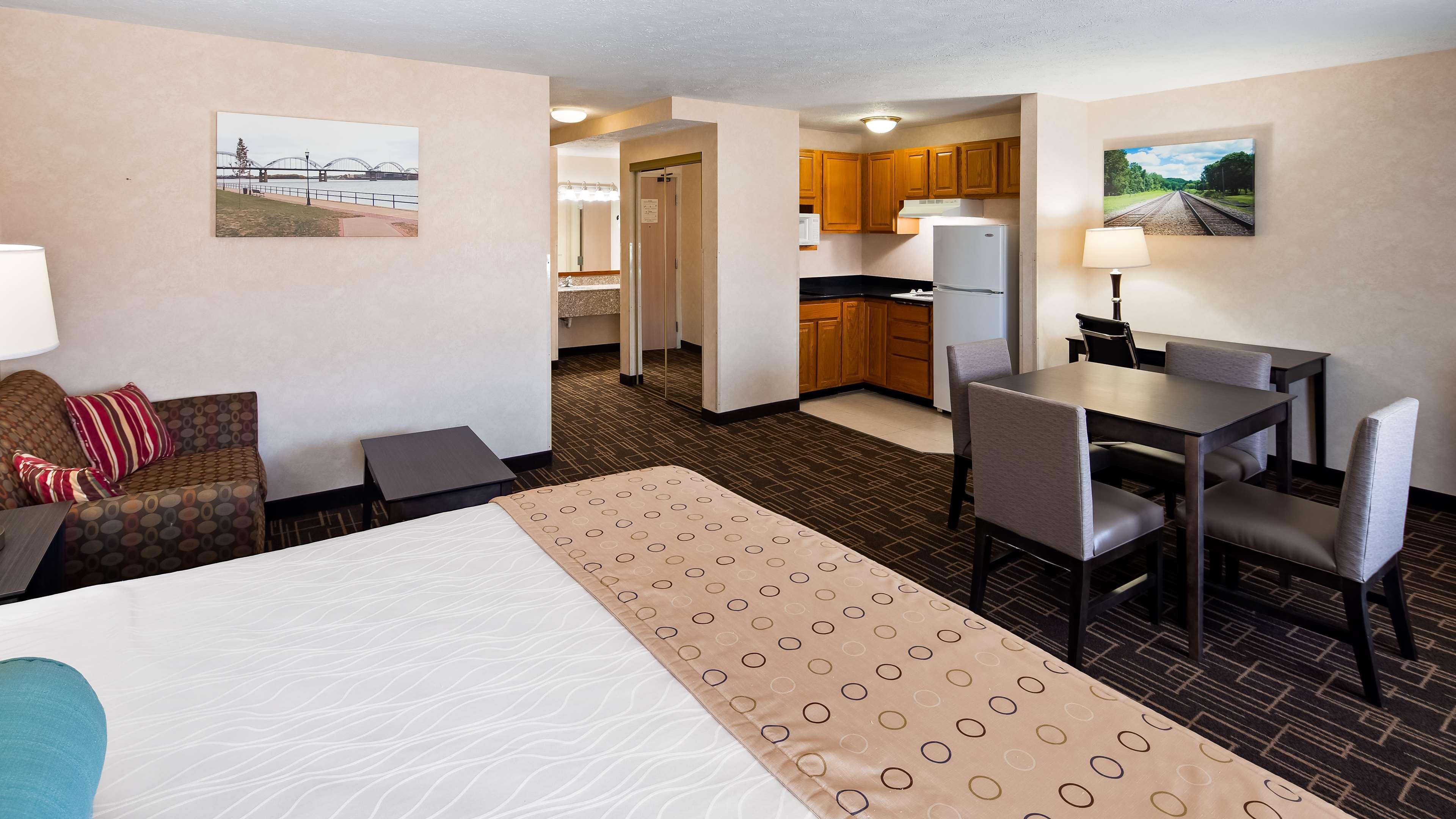 Best Western Airport Inn Молайн Экстерьер фото
